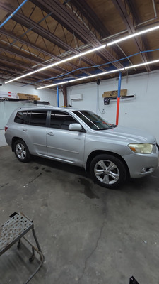 Window Tinting Installation For Toyota Highlander Vehicle in Pensacola FL